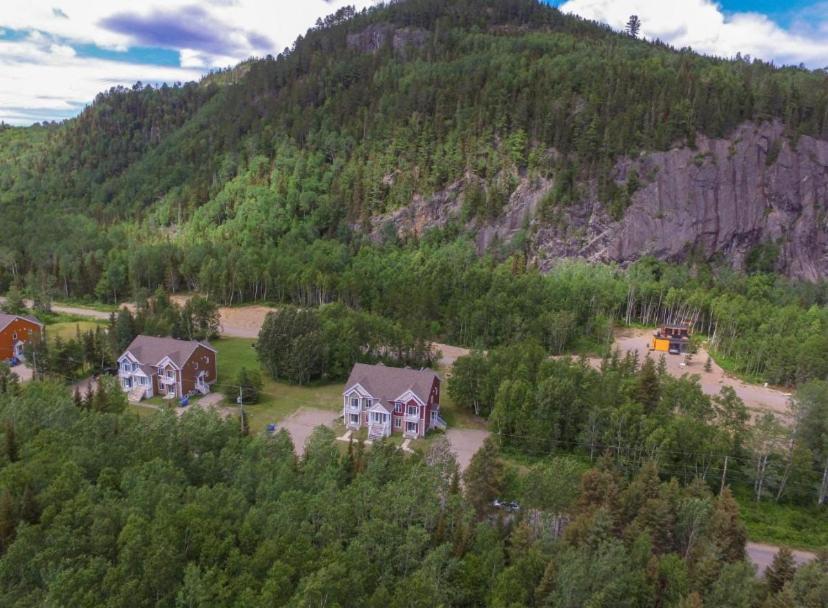 Condo Mont-Edouard 2 LʼAnse-Saint-Jean Kültér fotó